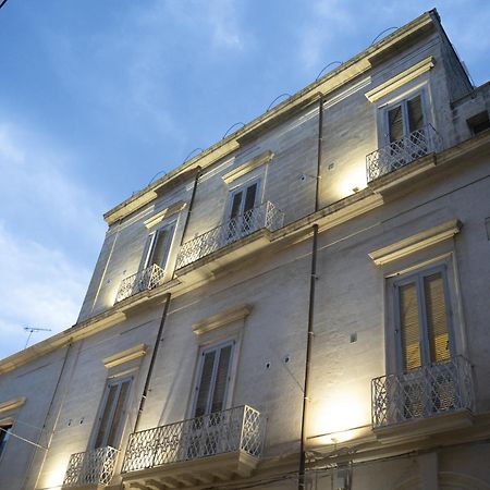 Palazzo Cavour Bed and Breakfast Lecce Buitenkant foto