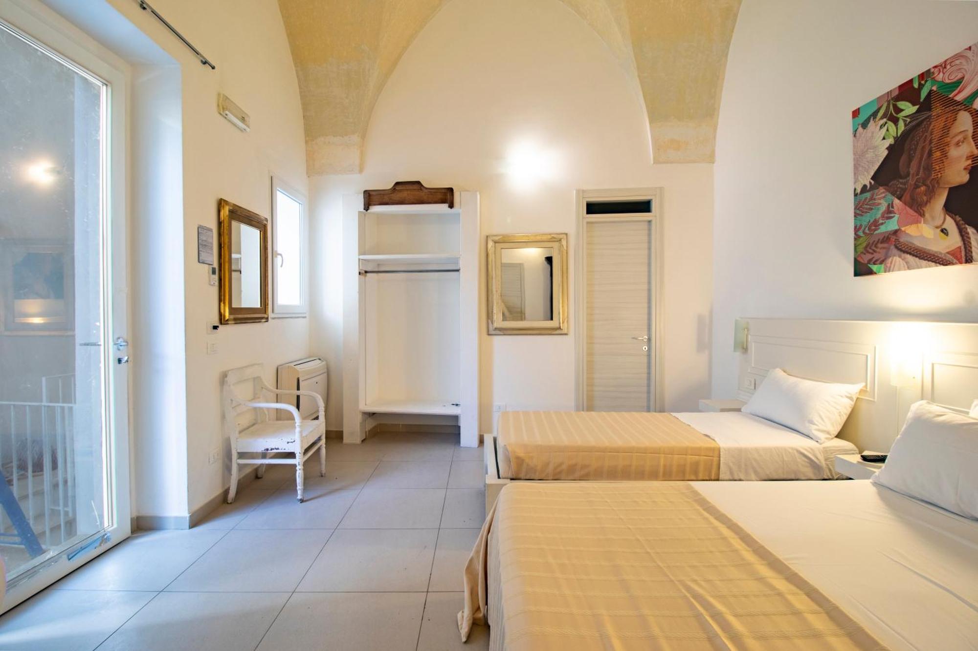 Palazzo Cavour Bed and Breakfast Lecce Buitenkant foto