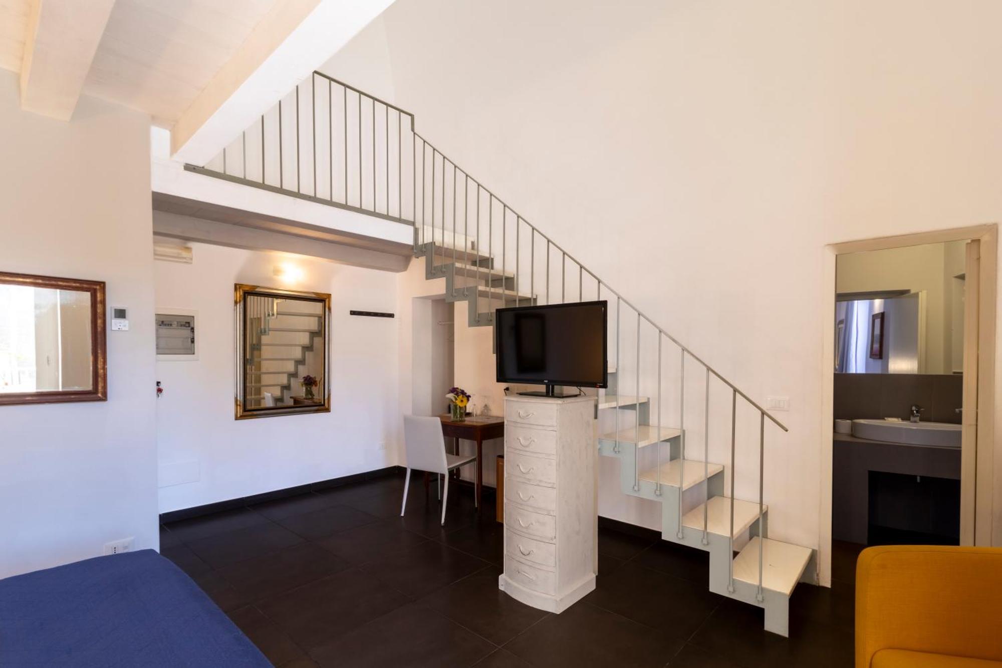 Palazzo Cavour Bed and Breakfast Lecce Buitenkant foto
