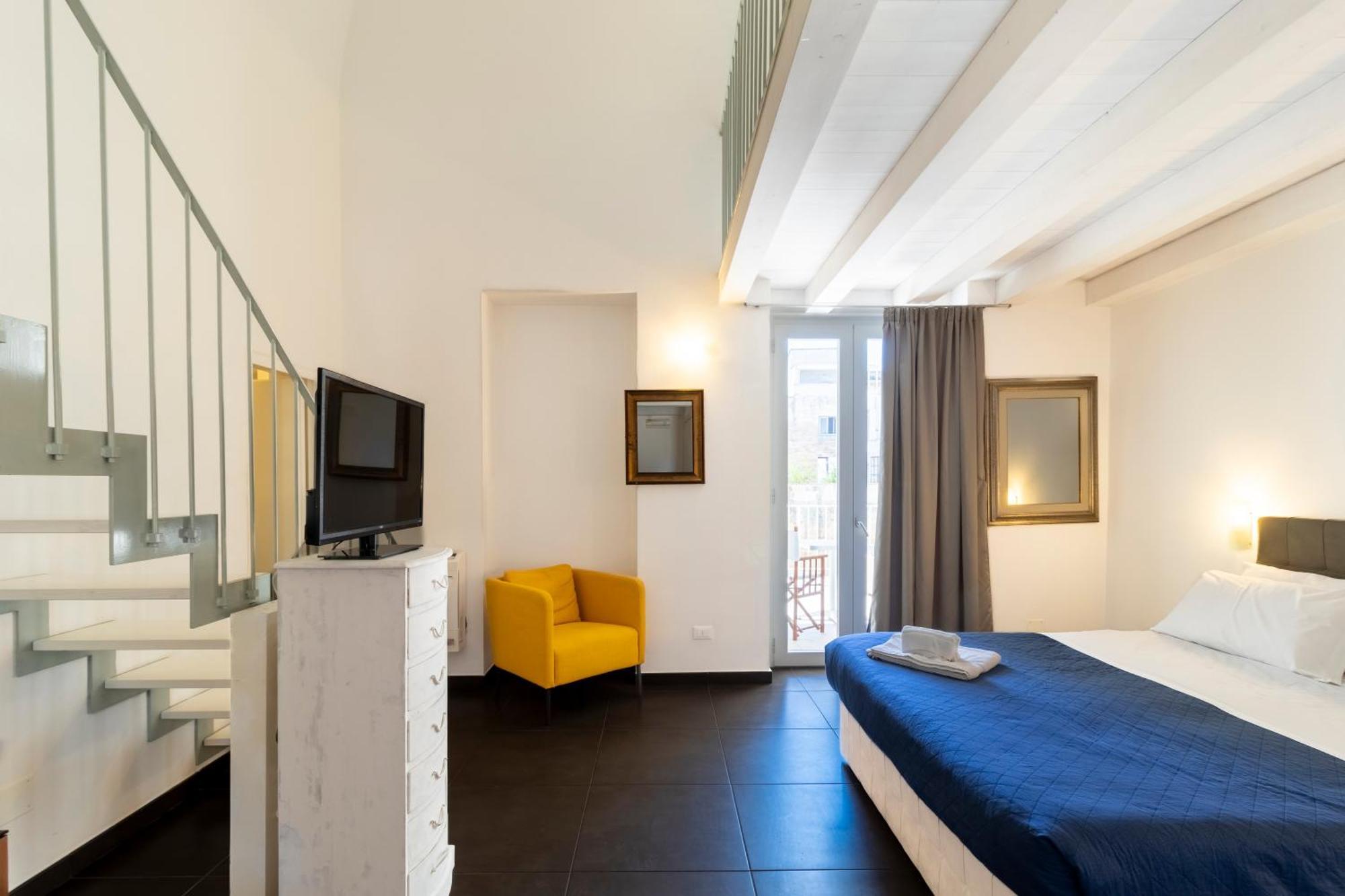 Palazzo Cavour Bed and Breakfast Lecce Buitenkant foto