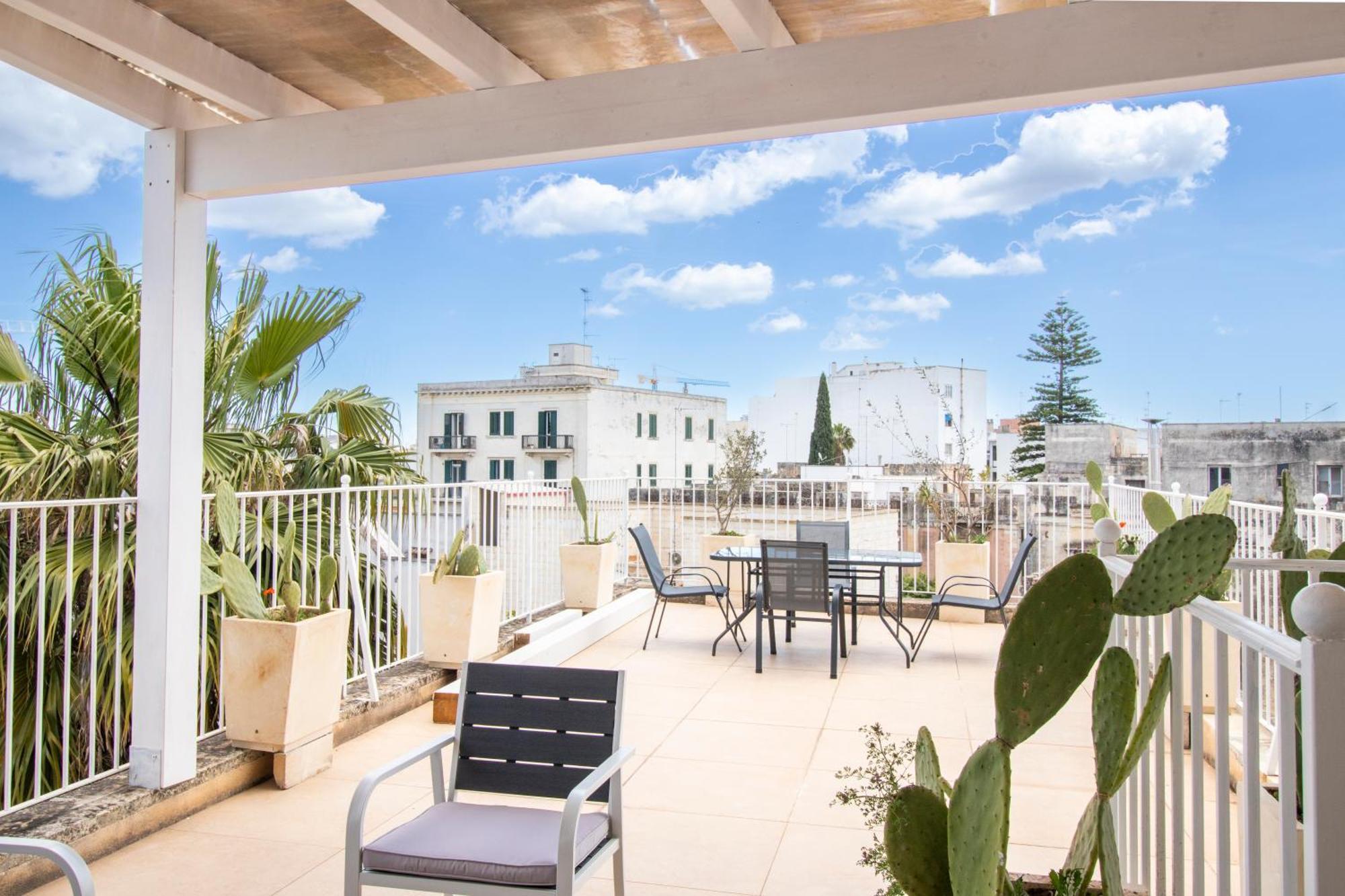 Palazzo Cavour Bed and Breakfast Lecce Buitenkant foto