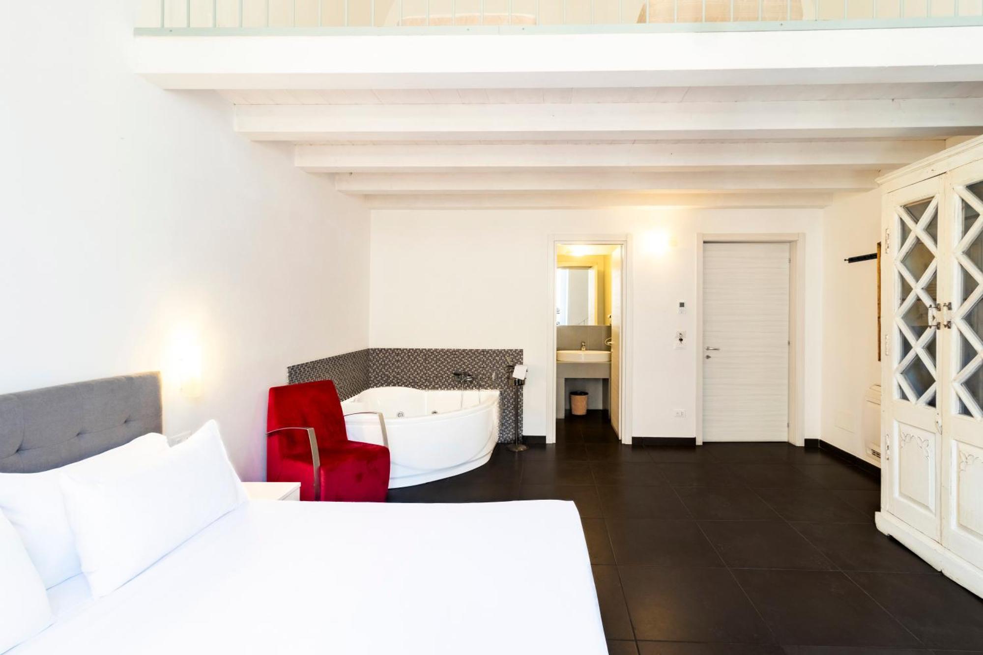 Palazzo Cavour Bed and Breakfast Lecce Buitenkant foto
